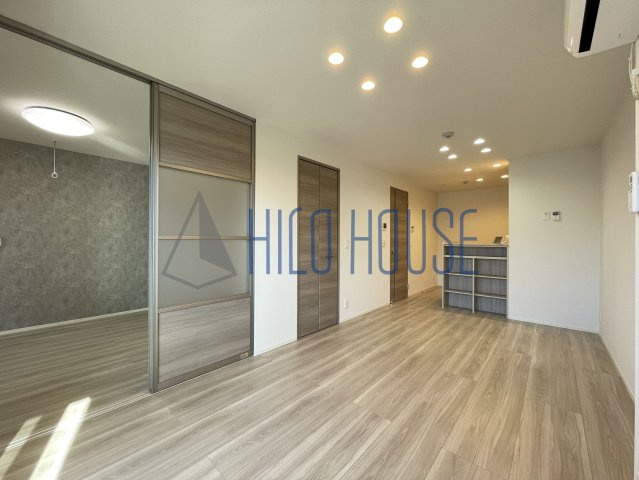 プレジールの居間・リビング