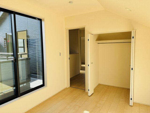 八王子市　泉町　新築一戸建て　８期の収納|～収納力の高いクローゼット完備～