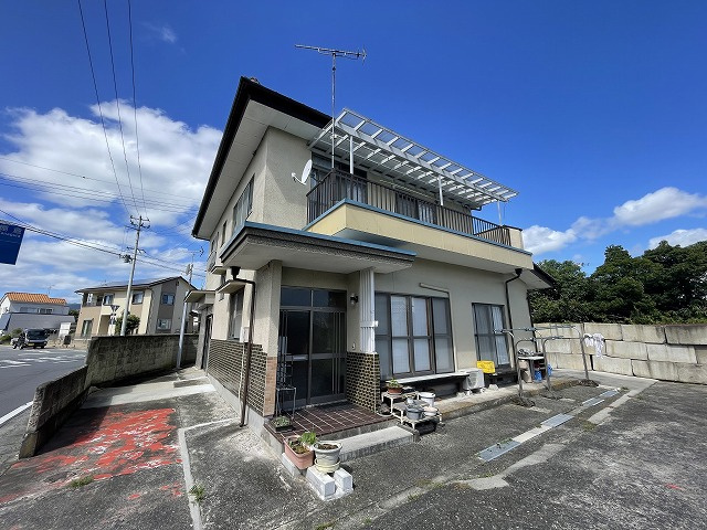 勿来町窪田町通　飲食店舗付き住宅　メイン道路沿い　５ＤＫ＋店舗★　の外観|外観は落ち着いています