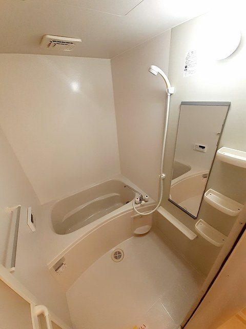 アルカンシェル　Ｂの浴室|バス