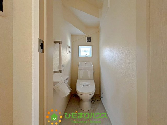 久喜栗橋東　新築一戸建て　02　リーブルガーデンのトイレ|温水便座等機能充実！！
