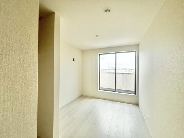 リーブルガーデン碧南第59三宅町　全4棟　新築戸建の洋室