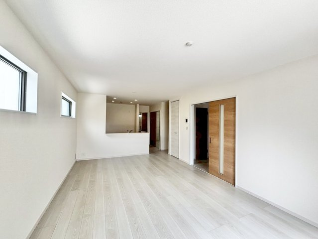 リーブルガーデン碧南第59三宅町　全4棟　新築戸建の居間・リビング