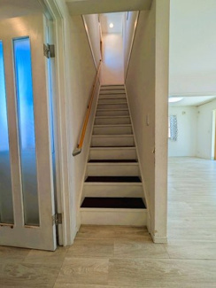 【構造・工法・仕様】 | ◇庭付◇並列２台◇カーポート◇鹿沼市三幸町 売戸建 | 子育てファミリーに人気のリビングイン階段♪