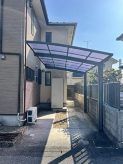 【駐車場】 | ◇庭付◇並列２台◇カーポート◇鹿沼市三幸町 売戸建 | こちらはカーポート付♪
