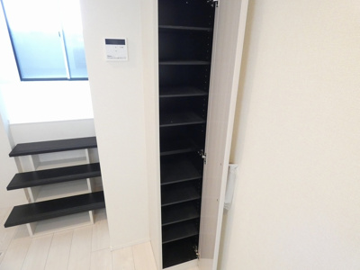 【内装】 | Ellery Moriyama