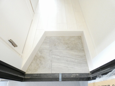 【玄関】 | Ellery Moriyama