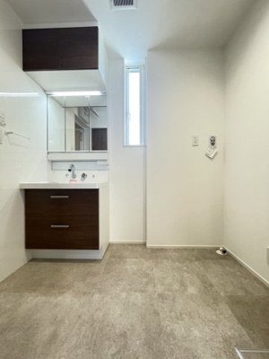 【脱衣所】 | 沖田町　エクリュ　②号棟 | 洗面脱衣所