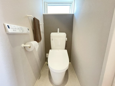 【トイレ】 | 沖田町　エクリュ　③号棟 | 1階洋室