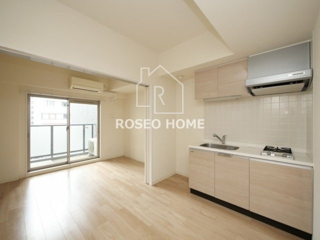 CAVANA梅田北の居間・リビング