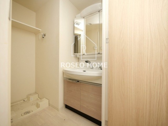 CAVANA梅田北の洗面所