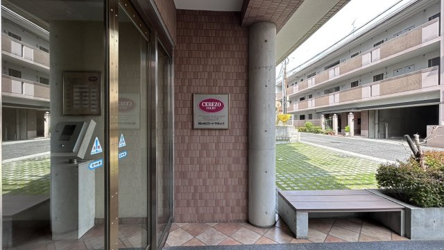 セレッソコート甲南山手|建物の入り口です。