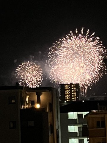 セレッソコート甲南山手の展望|バルコニーからあしや花火大会の花火が見られます！（2025年7月26日撮影）