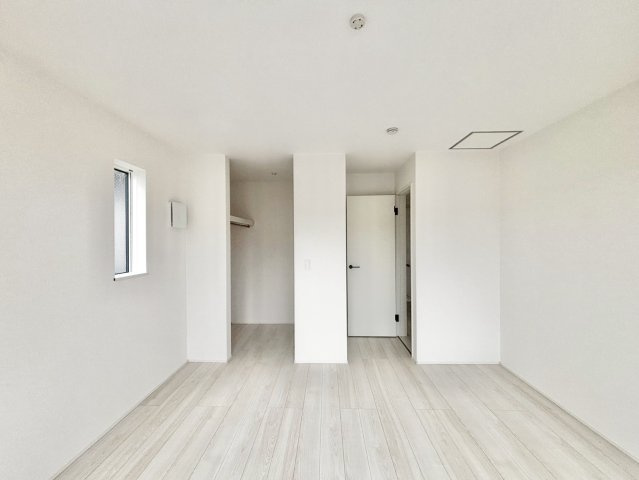 リナージュ碧南市錦町4丁目24-1期　全3棟　新築戸建の洋室