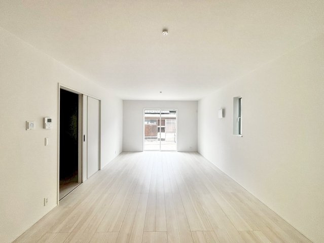 リナージュ碧南市錦町4丁目24-1期　全3棟　新築戸建の居間・リビング