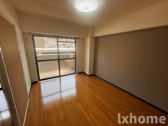 フェルザ南茨木の寝室|落ち着いた色調の寝室です