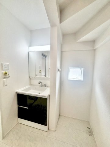 リナージュ碧南市錦町4丁目24-1期　全3棟　新築戸建の独立洗面台