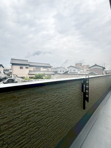 リナージュ碧南市錦町4丁目24-1期　全3棟　新築戸建のバルコニー