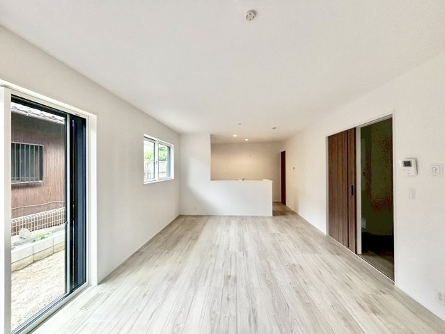 リナージュ碧南市錦町4丁目24-1期　全3棟　新築戸建の居間・リビング