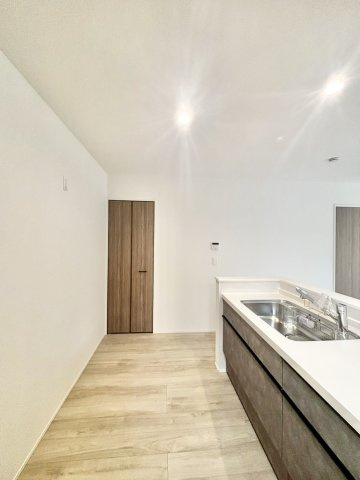 リナージュ碧南市錦町4丁目24-1期　全3棟　新築戸建のキッチン