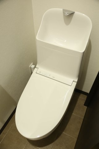 【トイレ】 | Brooklyn箱崎LASPACIO1 | 別号室の写真になります。現況優先。