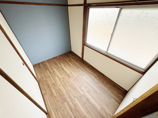 安芸郡海田町畝１丁目の一戸建ての洋室