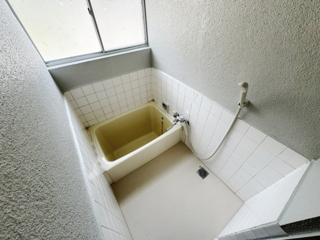 安芸郡海田町畝１丁目の一戸建ての浴室