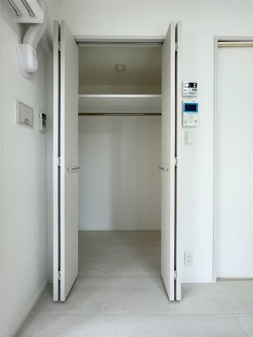 【収納】 | ヴィラージュ大手門 | 別号室の写真になります。現況優先。