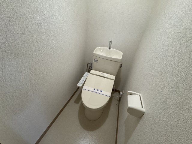 パレス・トミのトイレ