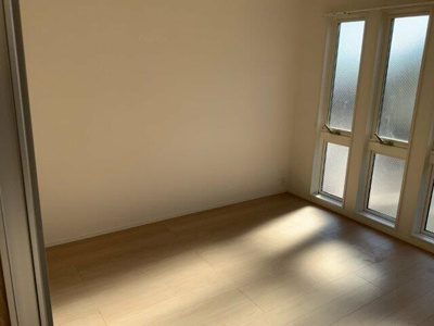 【洋室】 | メルヴェーユイイダ芝原