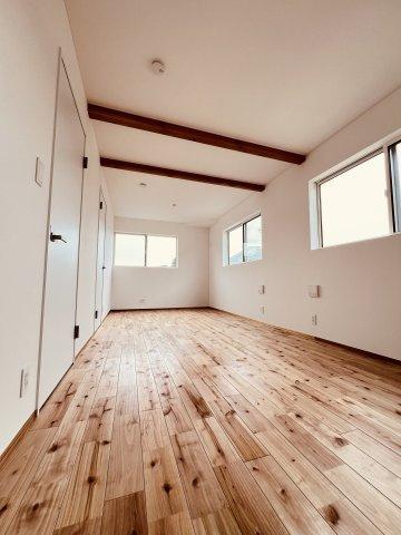 Kamakura Modern – 和を継ぐ邸の居間・リビング