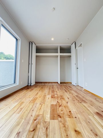 Kamakura Modern – 和を継ぐ邸の洋室