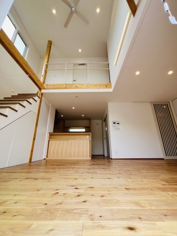 Kamakura Modern – 和を継ぐ邸の居間・リビング