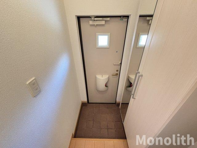 マーレアレッジオ二色の玄関