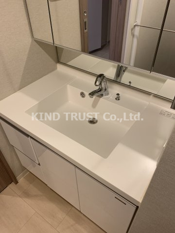 パークアクシス梅田の洗面所|広い洗面スペース