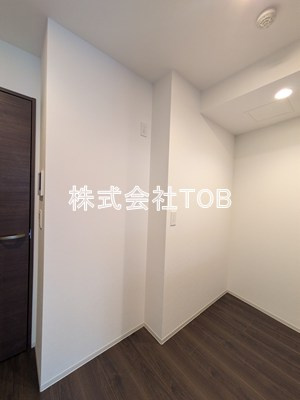 【設備】 | Noble Maison SASAZUKA | 冷蔵庫置き場