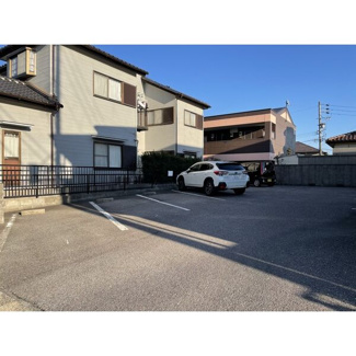 【駐車場】