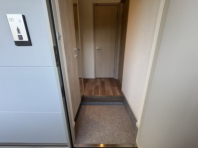 ILLUMINA TERRACE MIYAKUBOの玄関