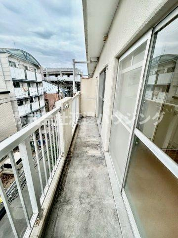 桑原ハイツのバルコニー