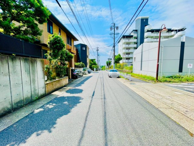 名東区扇町一丁目戸建の前面道路含む現地写真|前面道路①