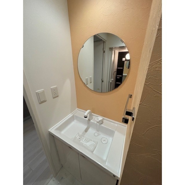 ブロード東灘深江駅前レジデンスの洗面所|独立洗面台