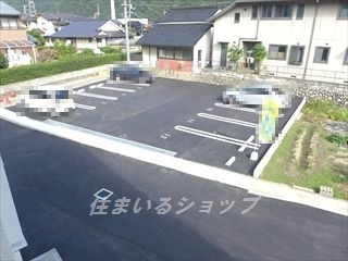 広島市安佐北区可部南１丁目のアパートの駐車場