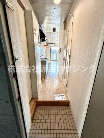 クオリア吹田の玄関