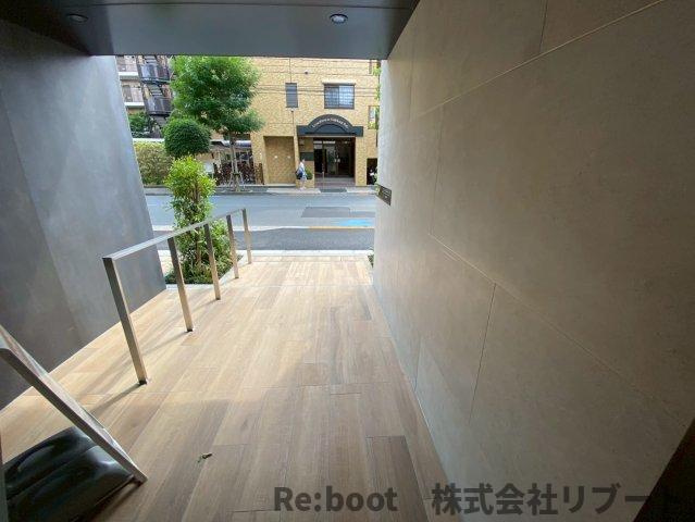 プレディアコート西葛西のエントランス