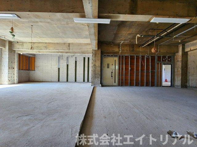 LEPUSビルの内装