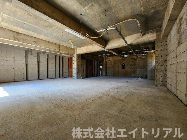 LEPUSビルの内装