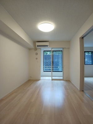 【居間・リビング】 | ベル　フルールＢ