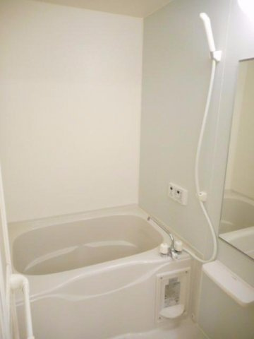 はなみずきの浴室