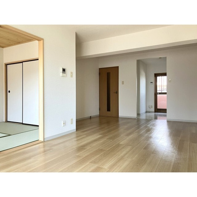 【居間・リビング】