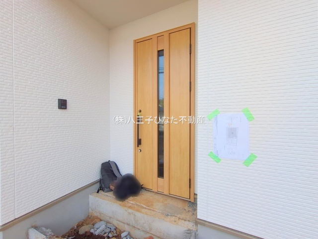 『八王子市新築戸建て』八王子市長沼町1202-88【仲介手数料無料】　６期の玄関